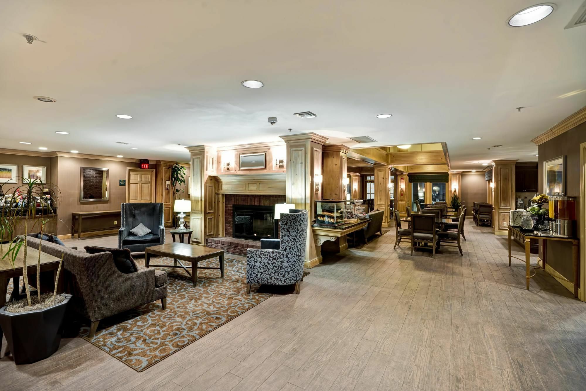 Homewood Suites By Hilton Windsor Locks Hartford Екстериор снимка